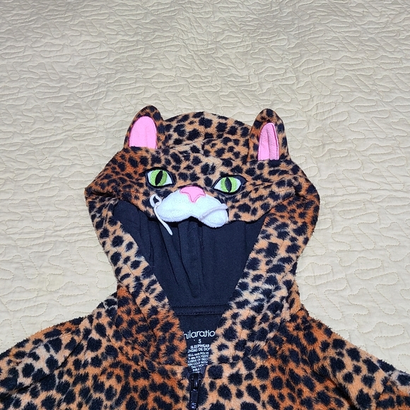 Xhilaration Leopard hoodie onesie pajamas size S - Picture 4 of 12